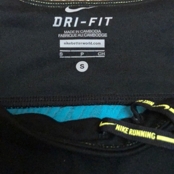 Nike running capri tights. Size Small - Picture 6 of 8